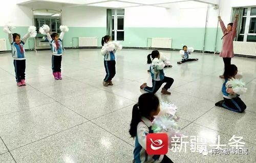中小學(xué)校2025年秋季全面推行課后托管服務(wù)，規(guī)范校外托管市場